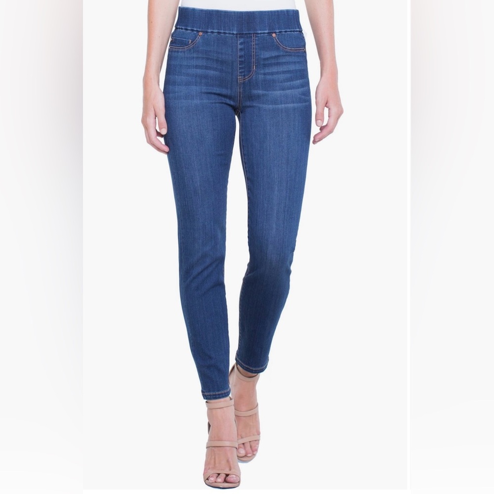 NWT Liverpool Fae Pull On Straight Leg Jean
Indigo - 10P